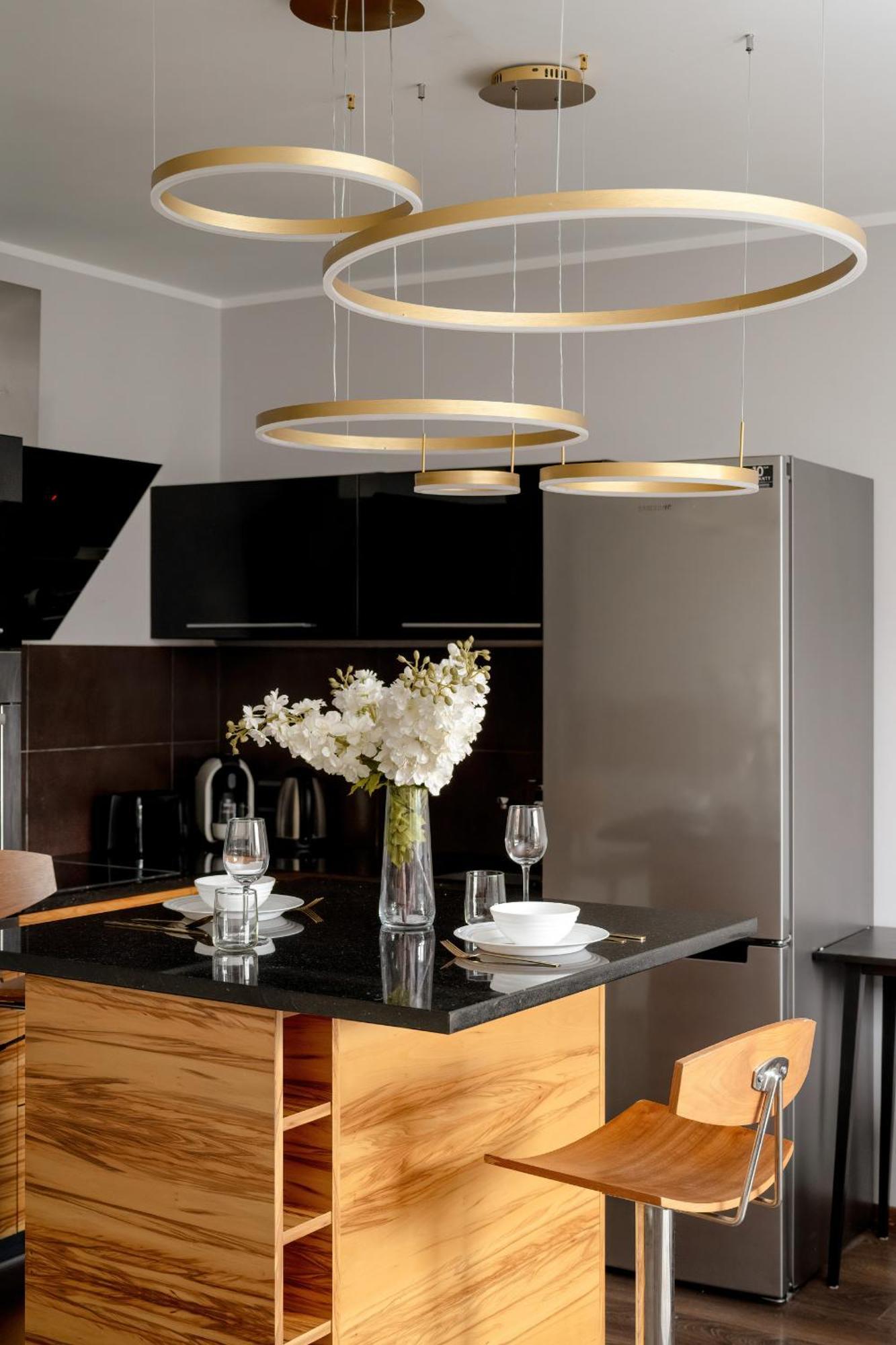 Apartament Rodzinne Z Parkingiem Sky Tower Centrum By Renters