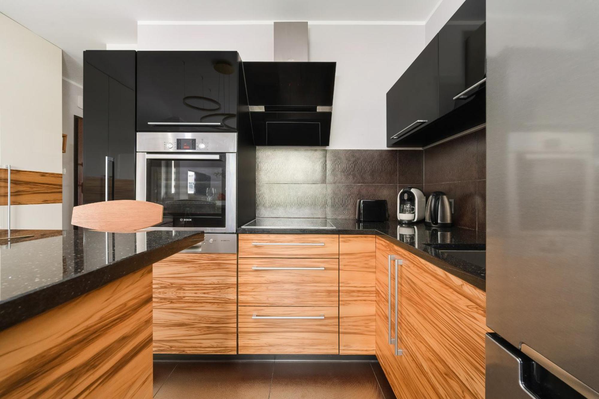 Apartment Rodzinne Z Parkingiem Sky Tower Centrum By Renters