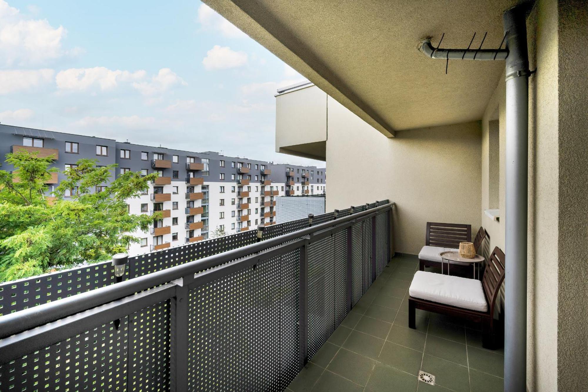 Leilighet Rodzinne Z Parkingiem Sky Tower Centrum By Renters Wrocław